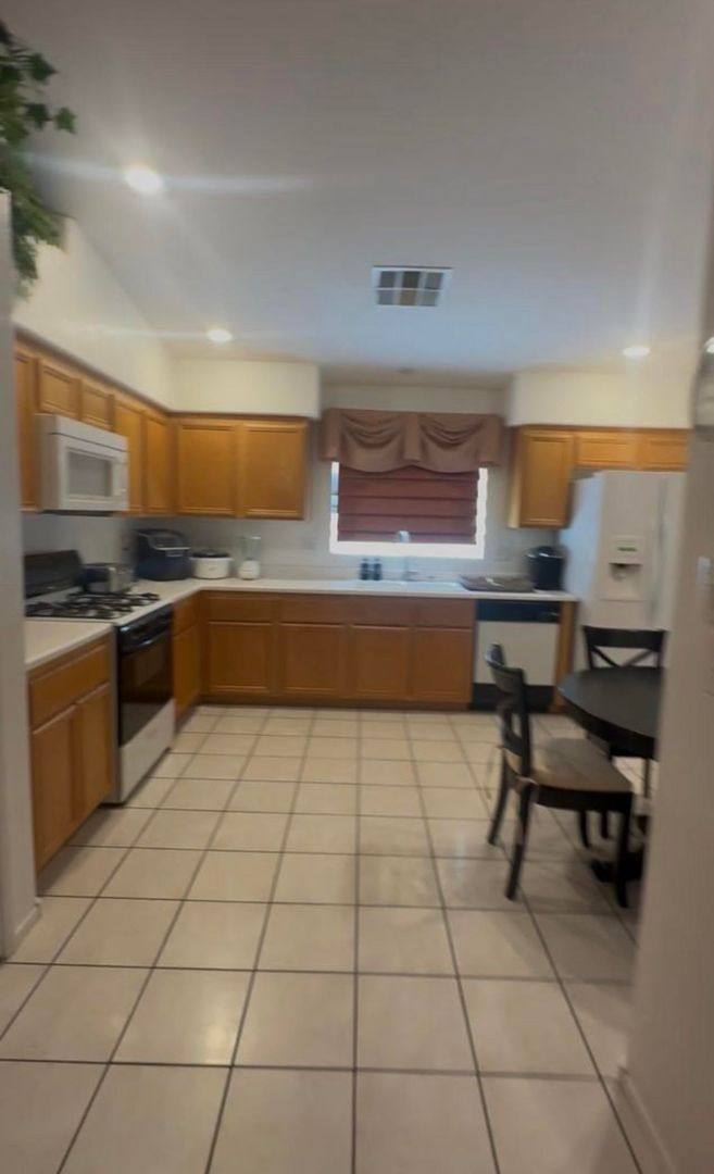 House for rent at 2805 Beacon Rock Dr, Laughlin, NV 89029