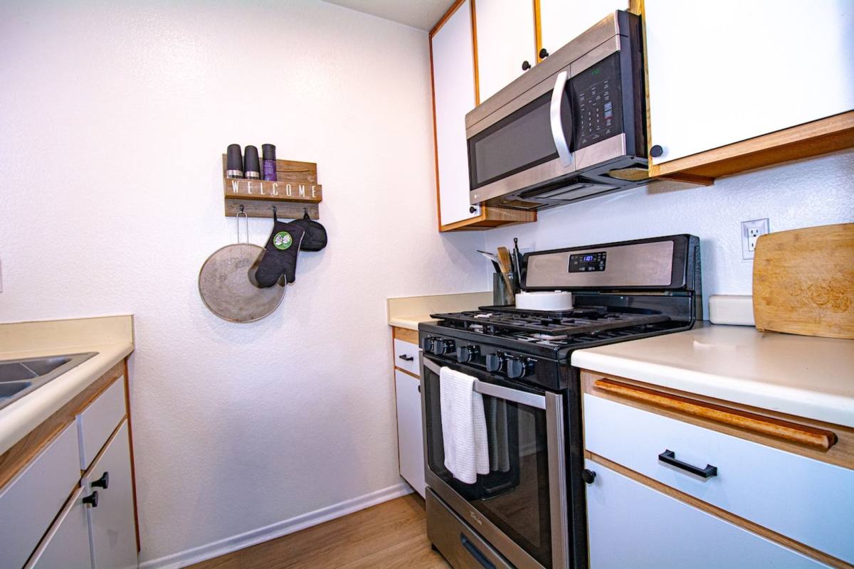 Condo for rent at 8408 Spring Desert Place, Rancho Cucamonga, CA 91730