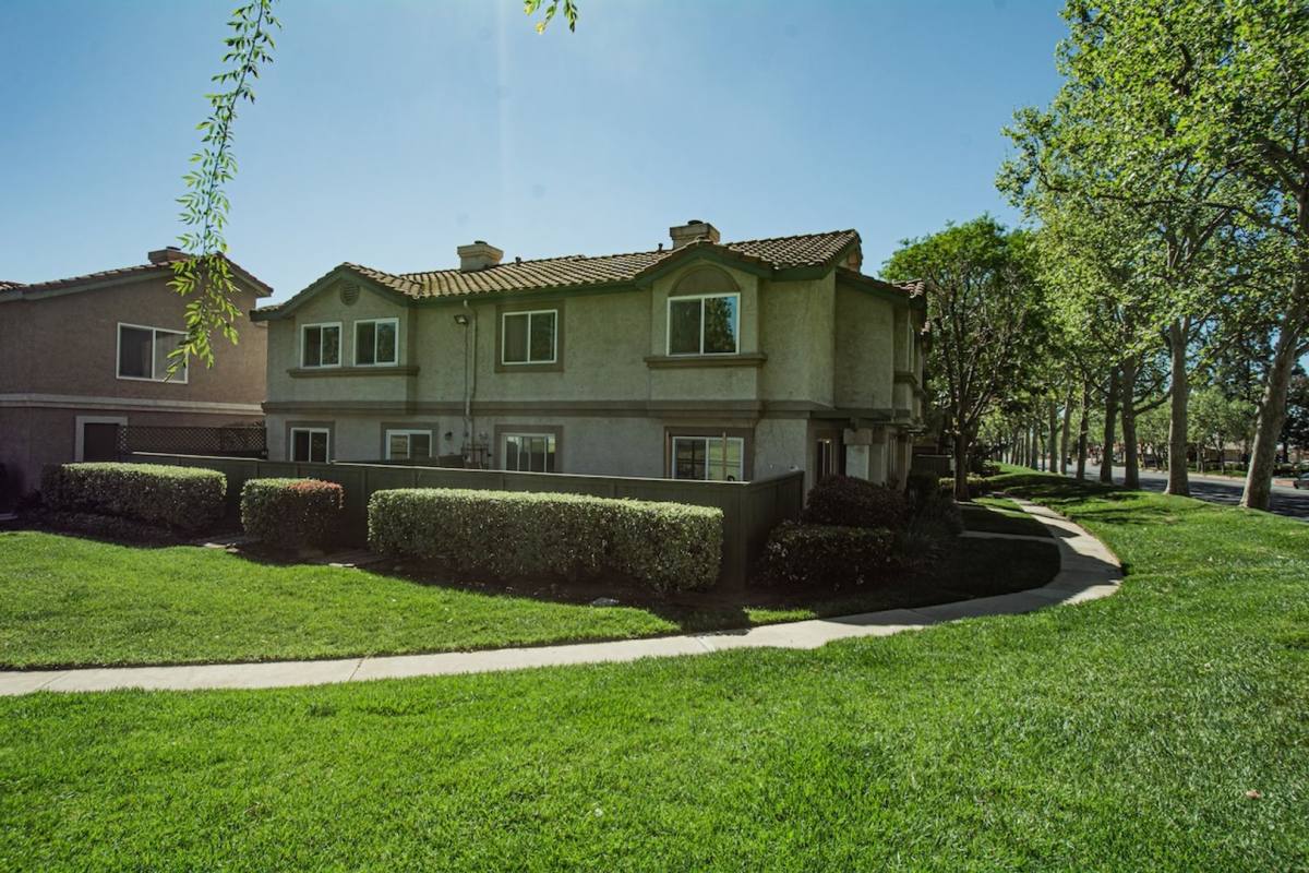 Condo for rent at 8408 Spring Desert Place, Rancho Cucamonga, CA 91730