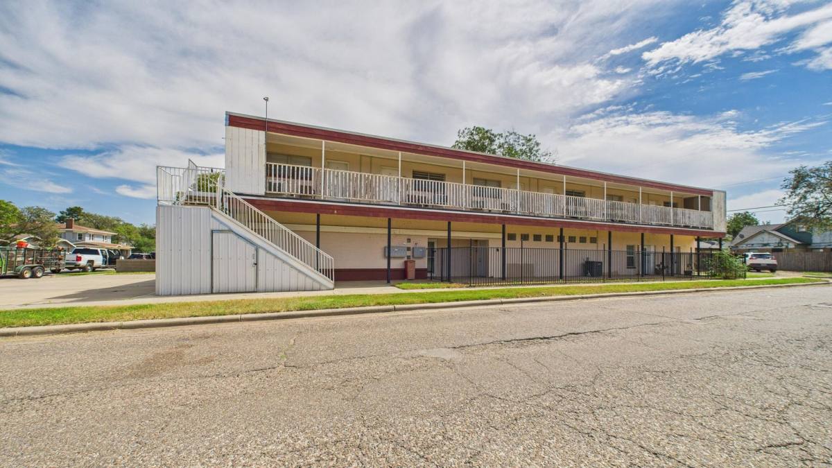 Apartment for rent at 2123 15th St, Lubbock, TX 79401