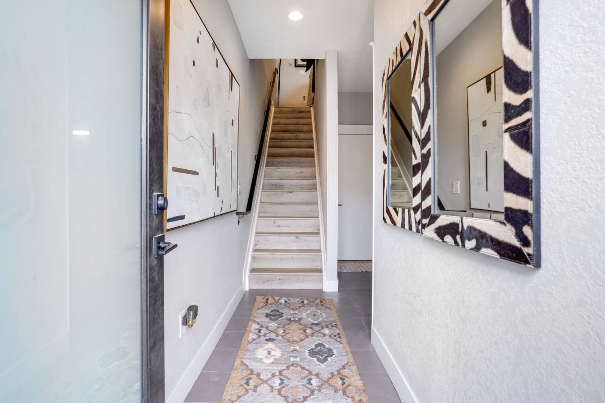 Apartment for rent at 4925 W 10th Ave, Denver, CO 80204
