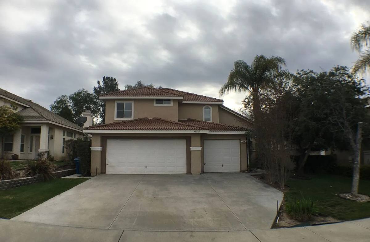 House for rent at 33289 Calle Langarica, Temecula, CA 92592
