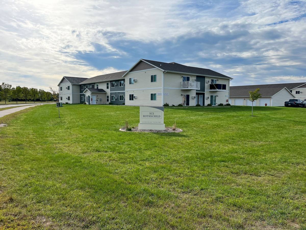 Apartment for rent at 10000 Calumet St, Rothschild, WI 54474