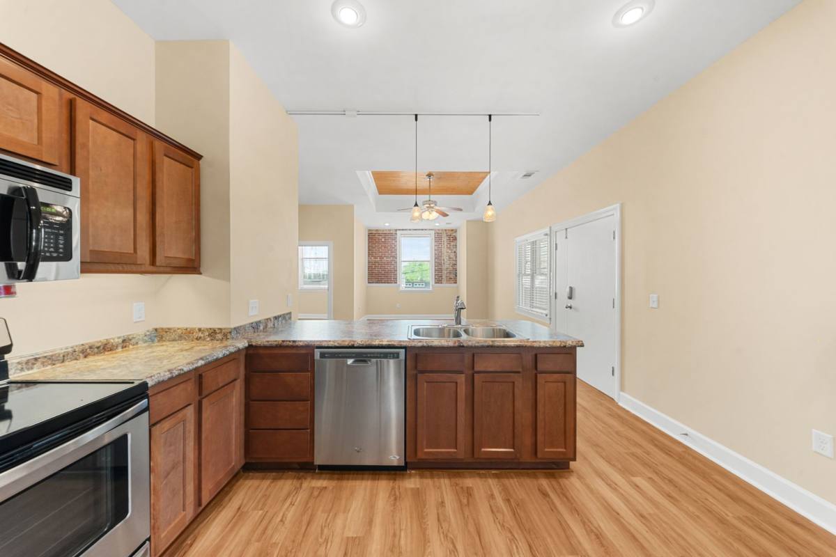 Apartment for rent at 53 E Main St, Statesboro, GA 30458