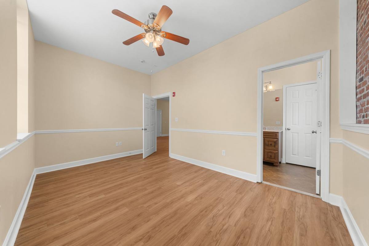 Apartment for rent at 53 E Main St, Statesboro, GA 30458
