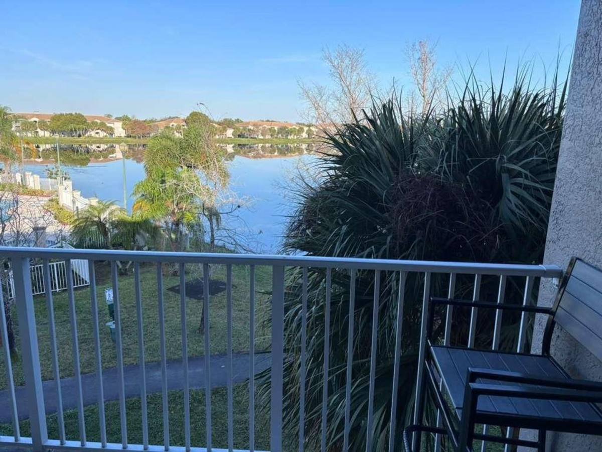House for rent at 5065 Wiles Rd, Pompano Beach, FL 33073