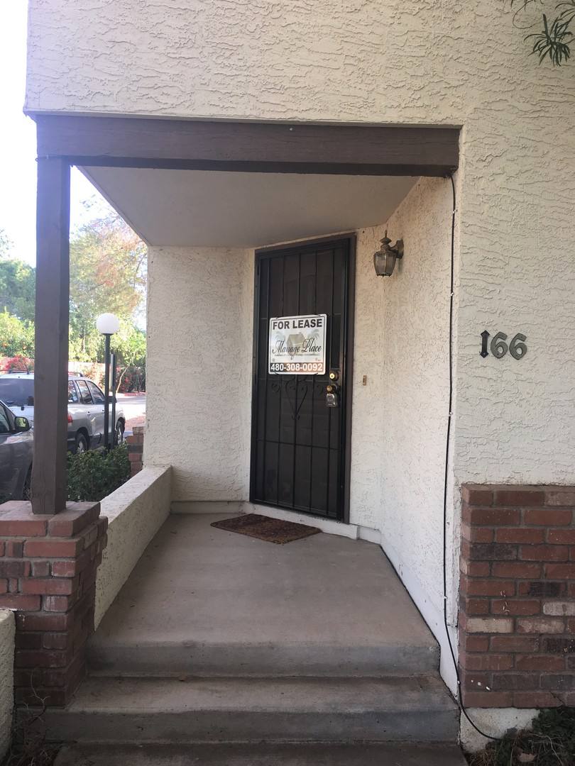 Townhouse for rent at 170 E Guadalupe Rd, Gilbert, AZ 85234