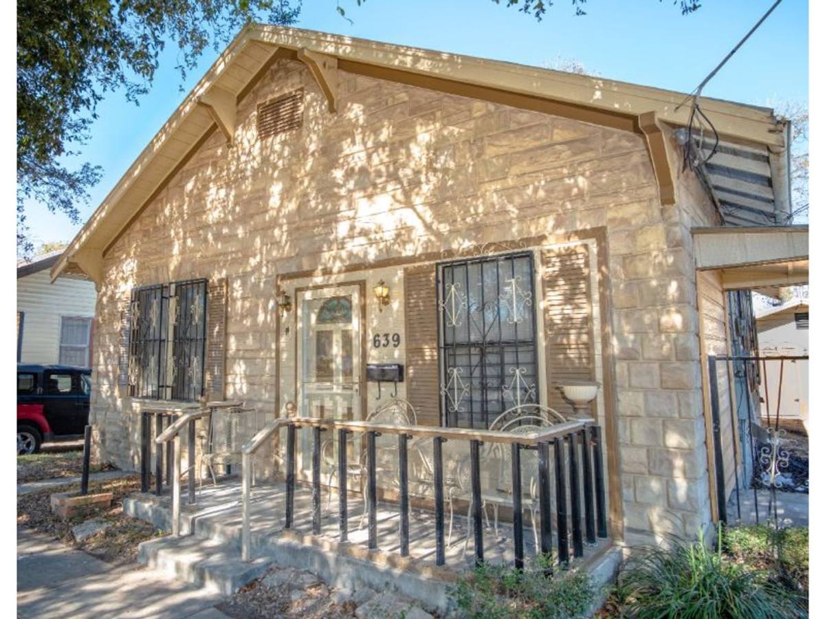 House for rent at 639 Canton, San Antonio, TX 78202