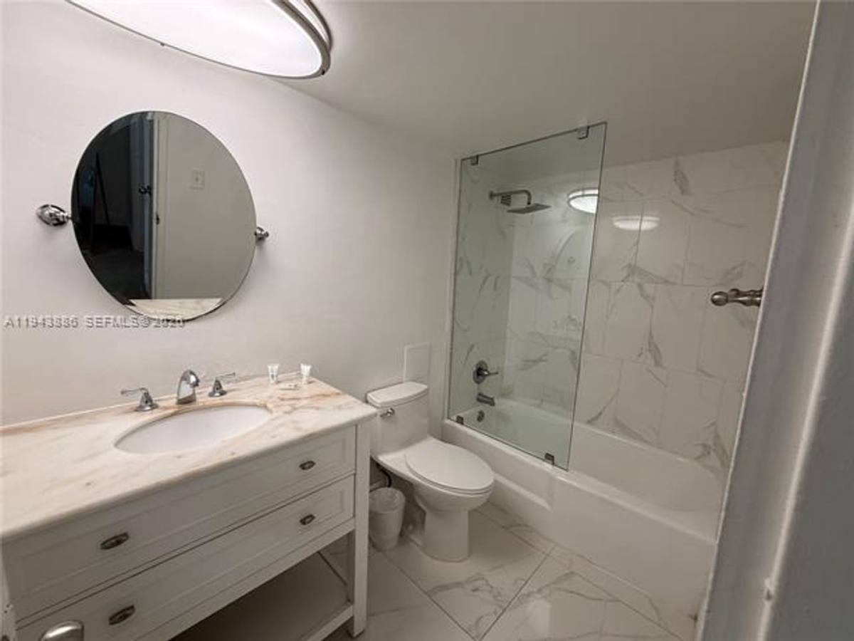 Apartment for rent at 5101 Collins Ave Appt 12T, Miami Beach, FL 33140