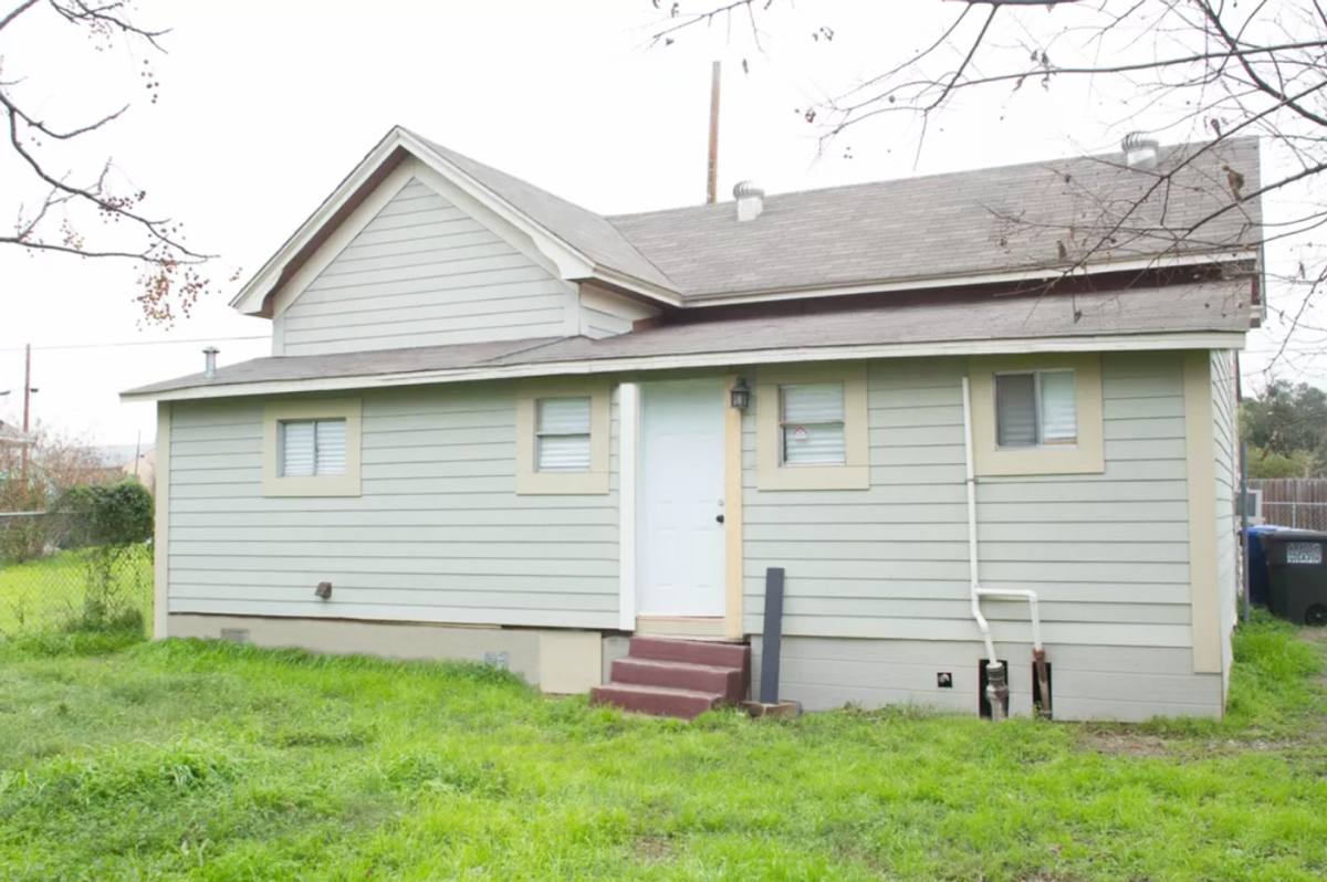 House for rent at 721 S Pine St, San Antonio, TX 78202
