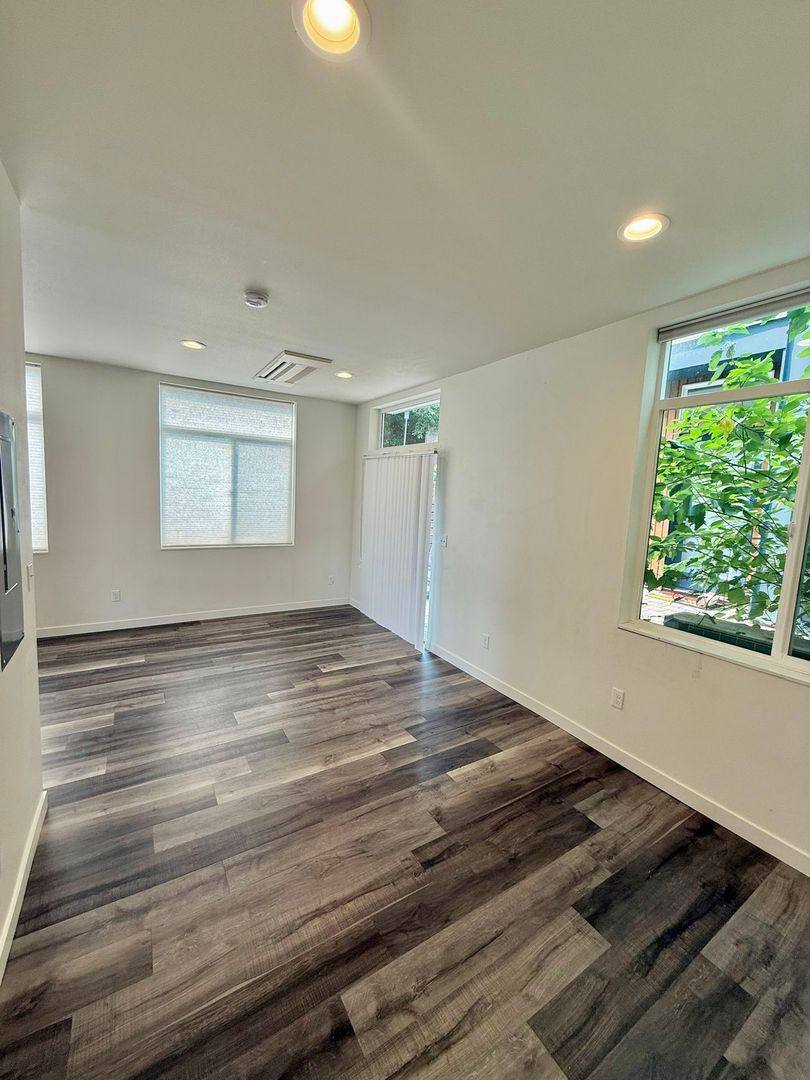 House for rent at 5203 A Ravenna Ave NE, Seattle, WA 98105