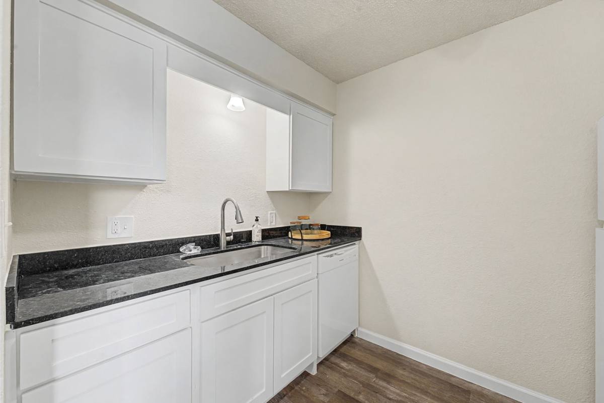 Apartment for rent at 6551 E 31st St, Tulsa, OK 74145
