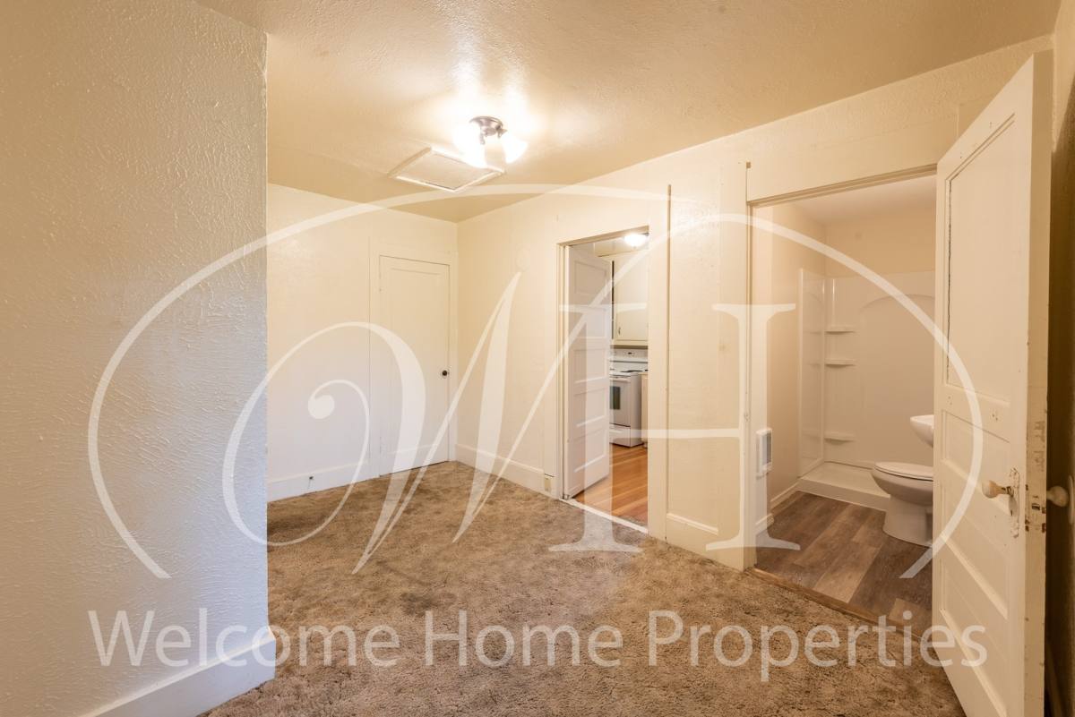 Apartment for rent at 916 Penrose Ave, Walla Walla, WA 99362