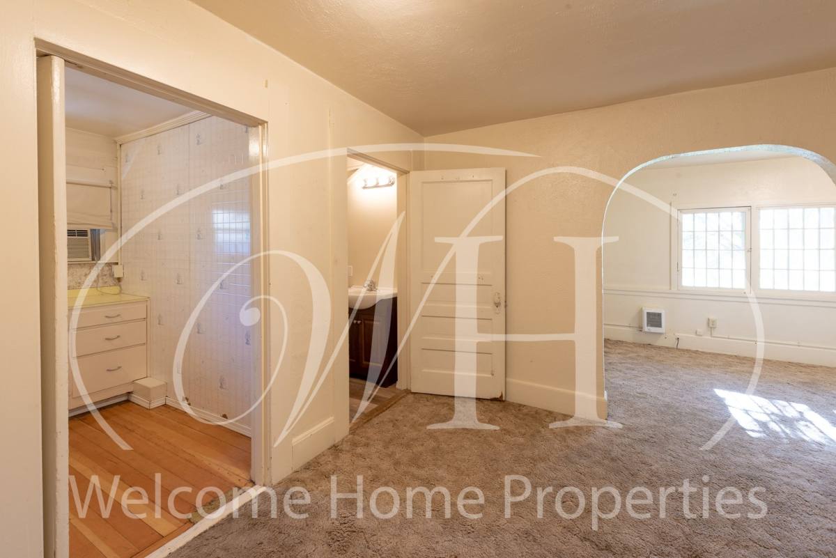 Apartment for rent at 916 Penrose Ave, Walla Walla, WA 99362