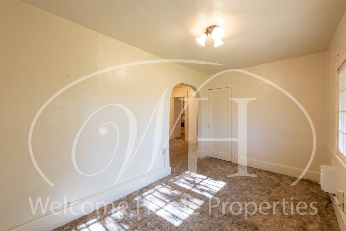 Apartment for rent at 916 Penrose Ave, Walla Walla, WA 99362