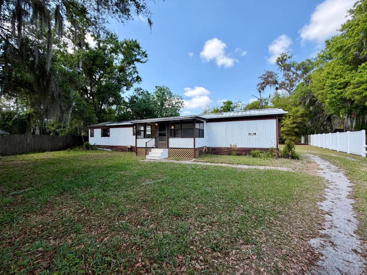 House for rent at 5138 Rollinglen Lp W, Lakeland, FL 33810