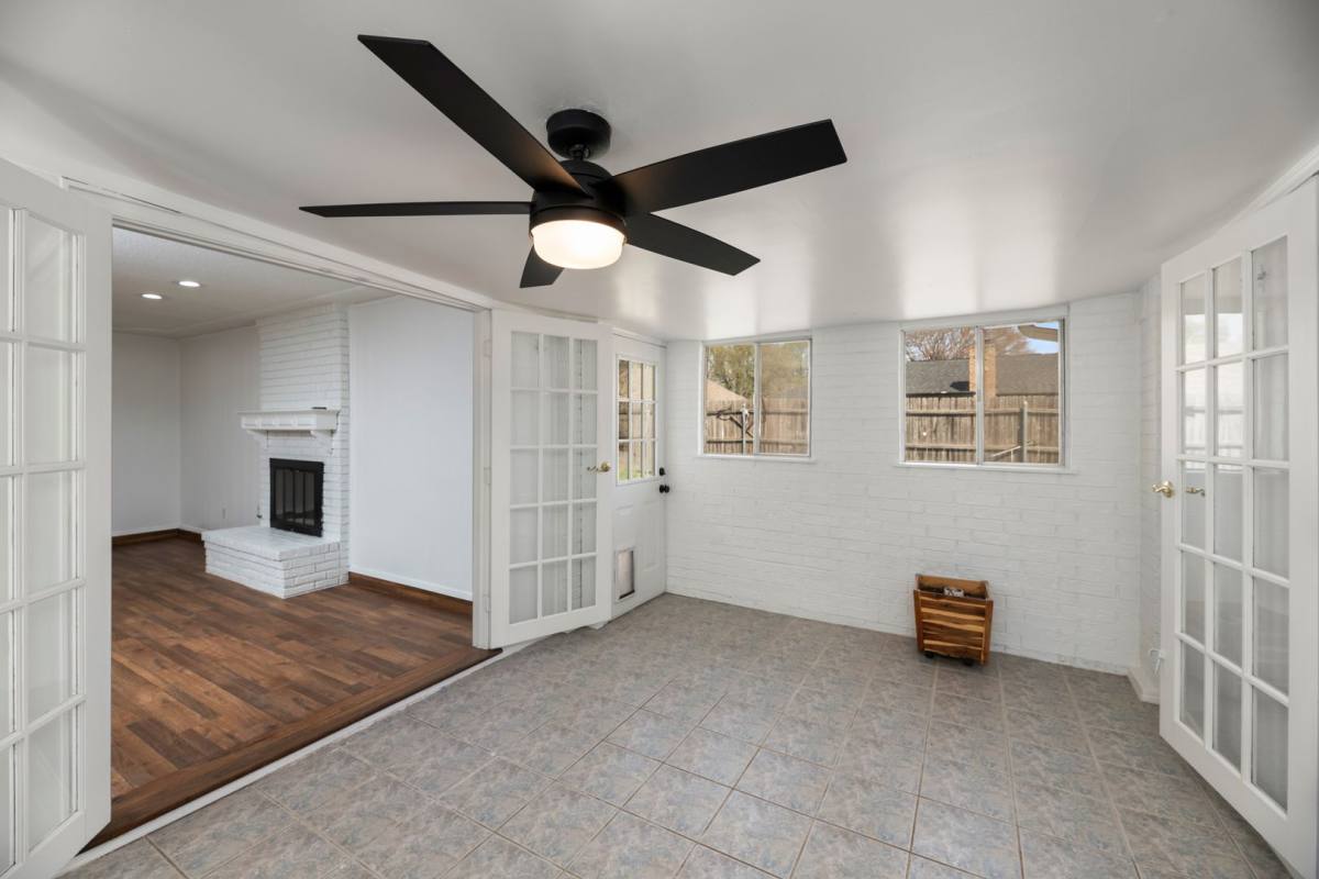 House for rent at 5603 Fireside Dr, Arlington, TX 76016