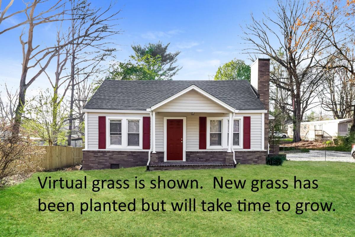 House for rent at 177 Half Circle Lane, Hendersonville, NC 28791