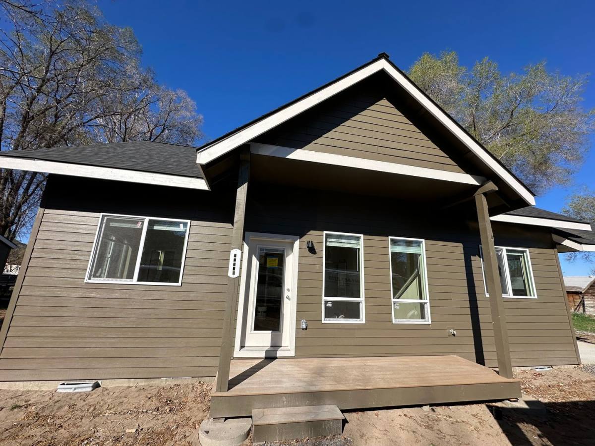House for rent at 2141 SE Melrose Dr, Prineville, OR 97754