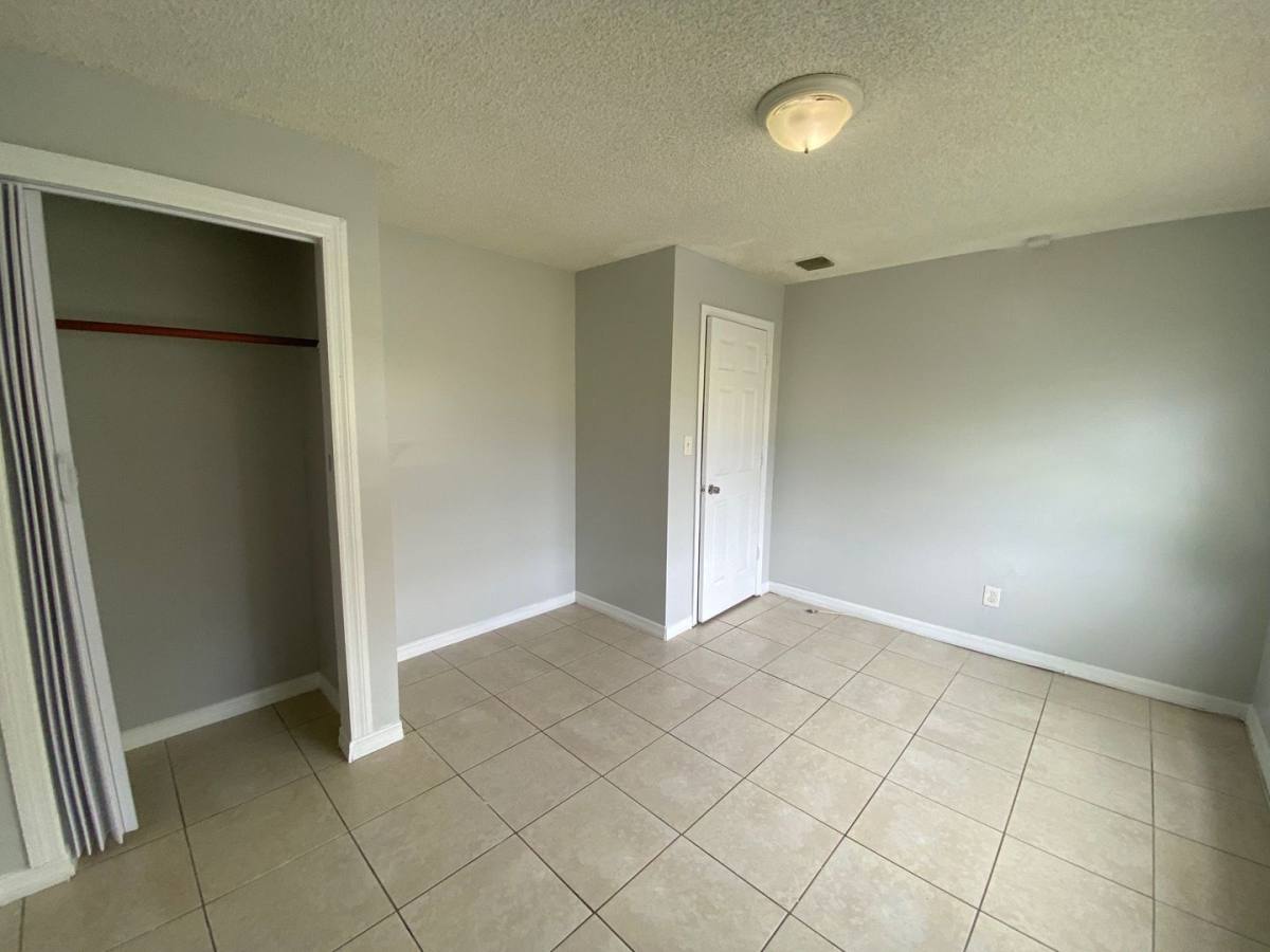 Apartment for rent at 3208 Louisiana Ave, Fort Pierce, FL 34947