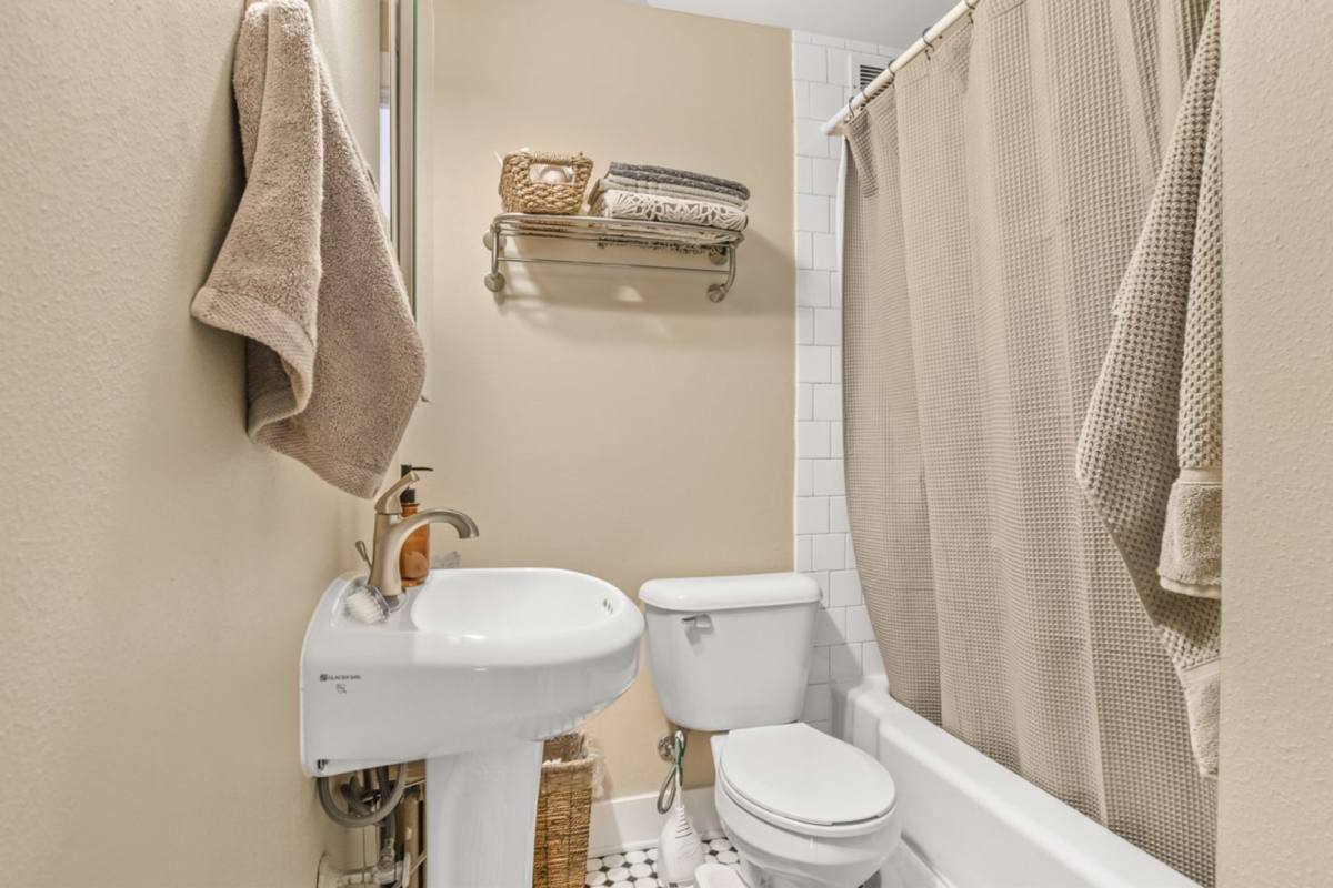 Apartment for rent at 1319 Rutledge St, Madison, WI 53703