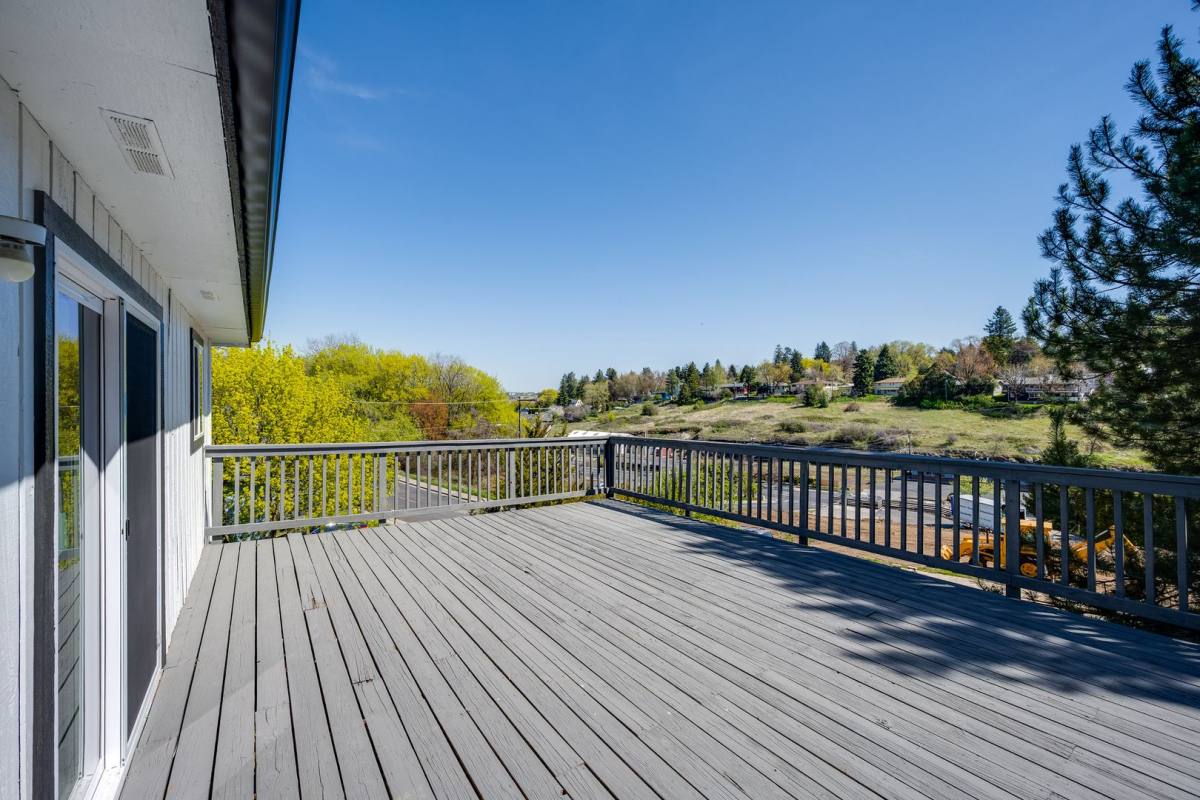 Apartment for rent at 815 SW State St, Pullman, WA 99163