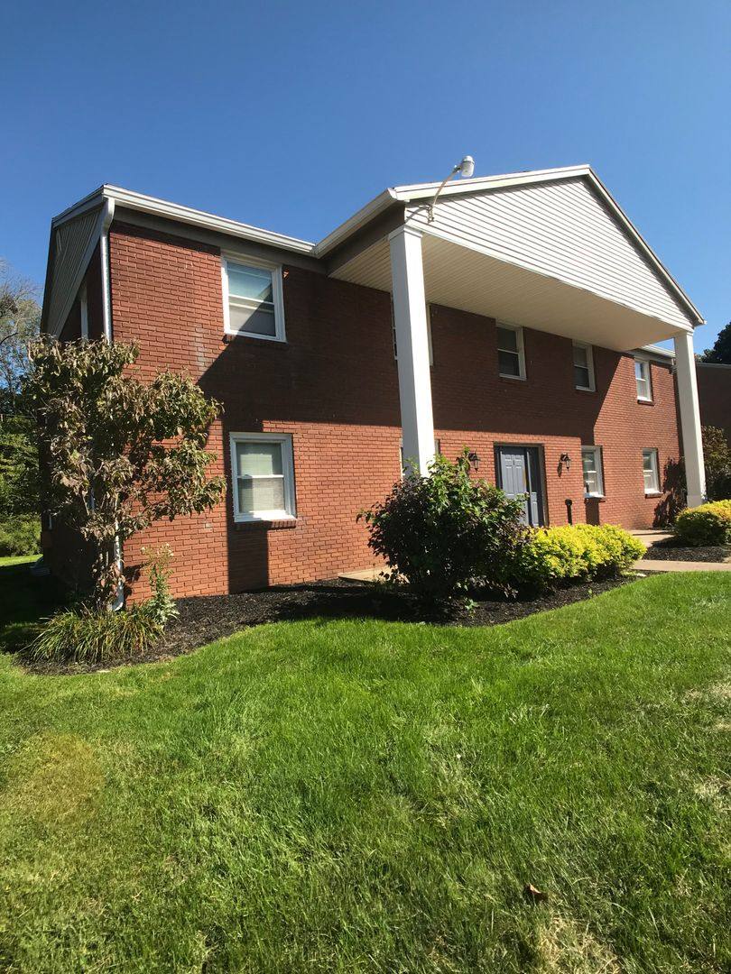 Apartment for rent at 146 State Route 104, Ontario, NY 14519