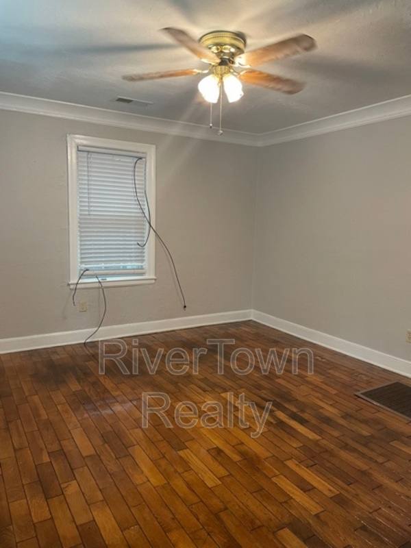 House for rent at 3334 Southern Ave, Memphis, TN 38111