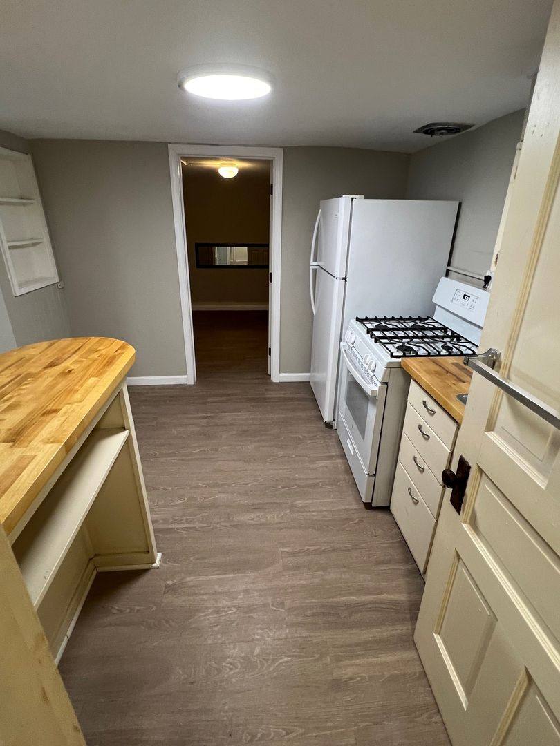 Apartment for rent at 1136 Prospect St, Ann Arbor, MI 48104