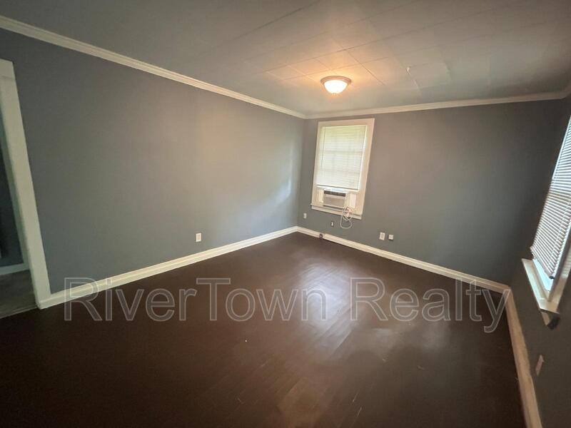 House for rent at 2718 Windsor Parkway, Memphis, TN 38127