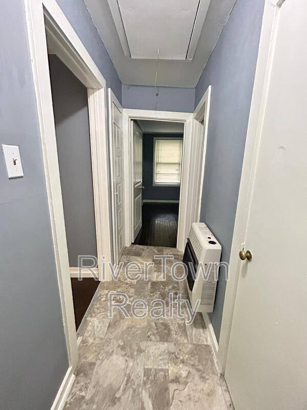 House for rent at 2718 Windsor Parkway, Memphis, TN 38127