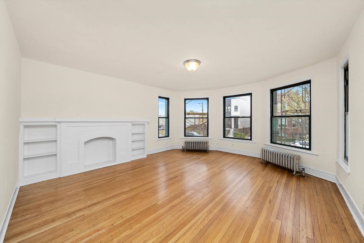 Apartment for rent at 2330-38 N Spaulding, Chicago, IL 60647