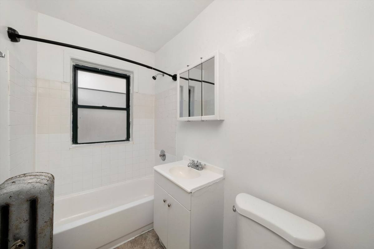 Apartment for rent at 2330-38 N Spaulding, Chicago, IL 60647