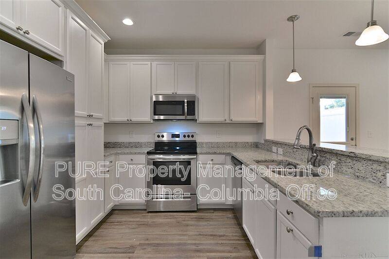 Townhouse for rent at 536 Idlewood Park Dr, West Columbia, SC 29170