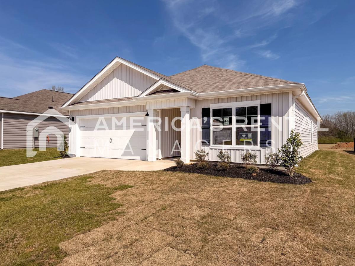 House for rent at 9945 Sequoyah Cove Dr SE, Owens Cross Roads, AL 35763