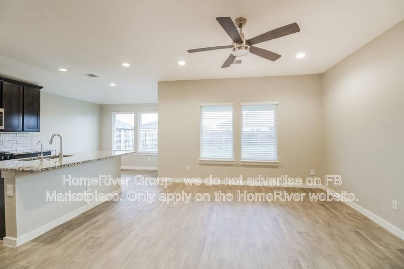 House for rent at 8122 Hush Heights Dr, Rosharon, TX 77583