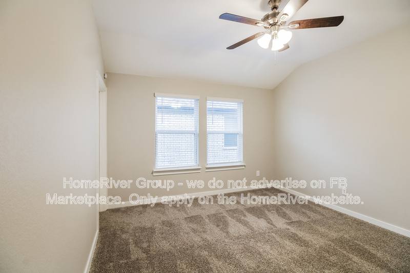 House for rent at 8122 Hush Heights Dr, Rosharon, TX 77583