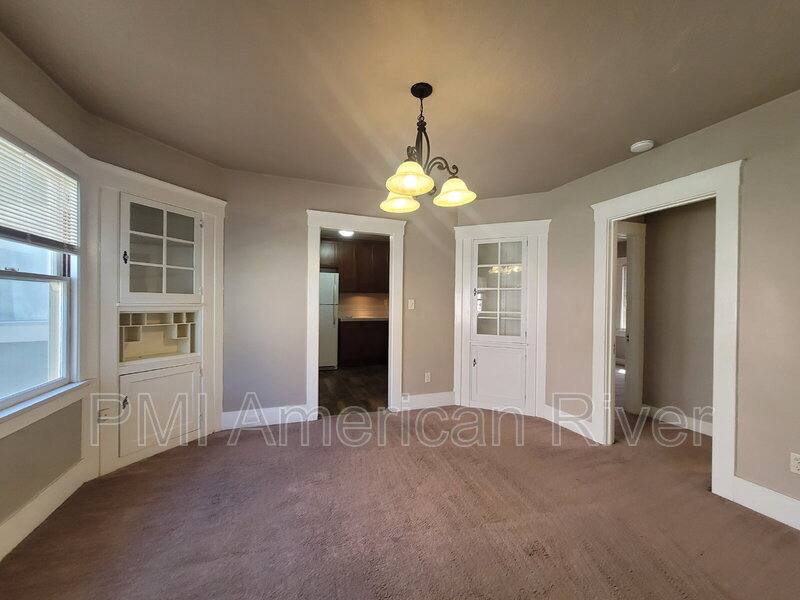 House for rent at 1928 El Monte Ave, Sacramento, CA 95815