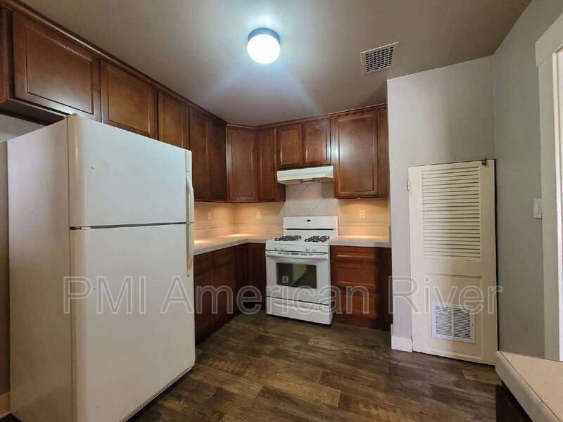 House for rent at 1928 El Monte Ave, Sacramento, CA 95815