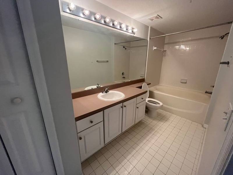 Condo for rent at 5578 Metrowest Blvd #304, Orlando, FL 32811