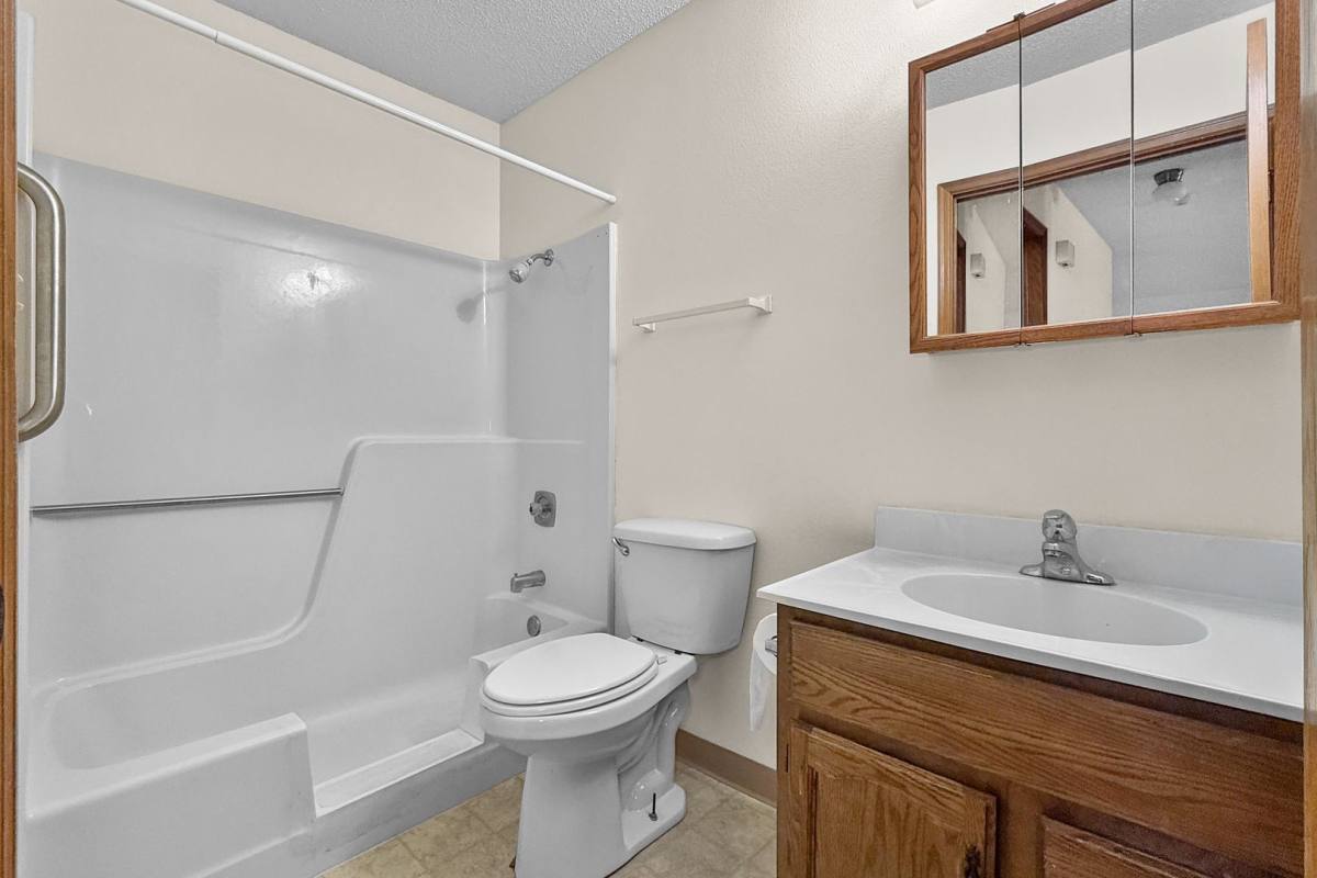 Apartment for rent at 1115 W 1st St, Ankeny, IA 50023