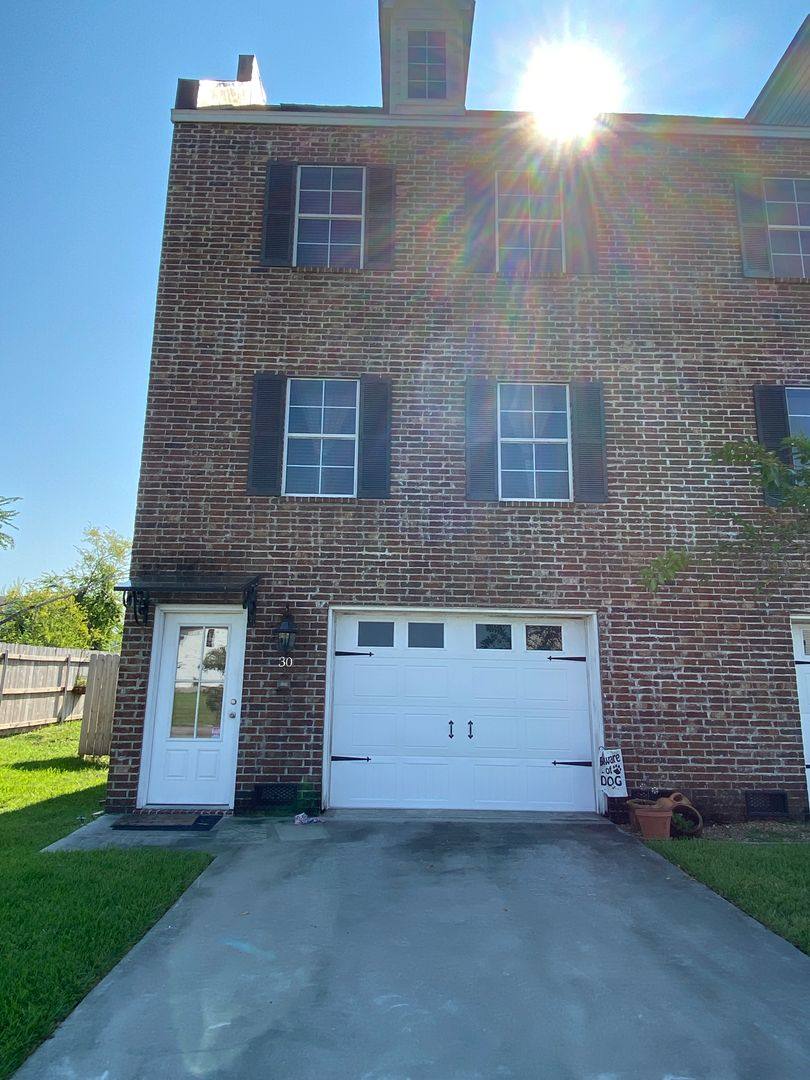 Apartment for rent at 155 Dr Michael Debakey, Lake Charles, LA 70601