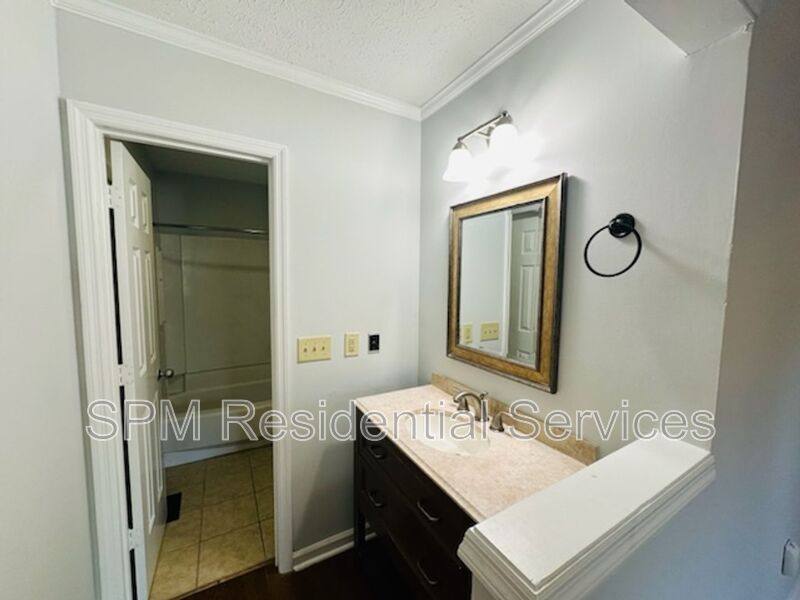 Townhouse for rent at 1811 Savannah Court, Wilmington, NC 28403