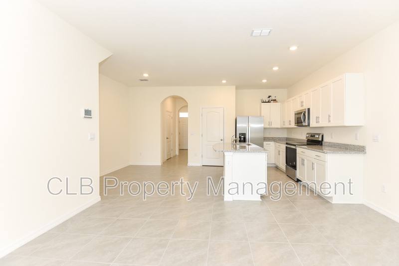 Townhouse for rent at 149 Reena Dr, Daytona Beach, FL 32117