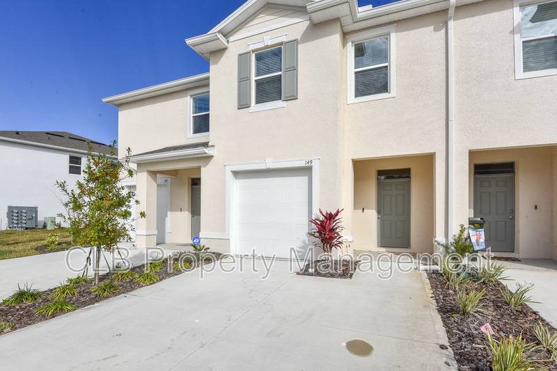 Townhouse for rent at 149 Reena Dr, Daytona Beach, FL 32117