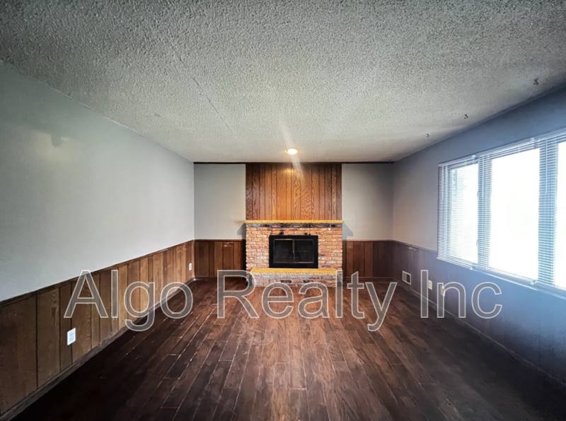 House for rent at 7725 Tessman Dr, Minneapolis, MN 55445