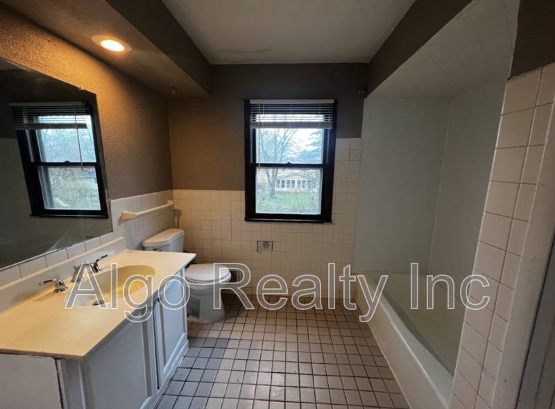 House for rent at 7725 Tessman Dr, Minneapolis, MN 55445
