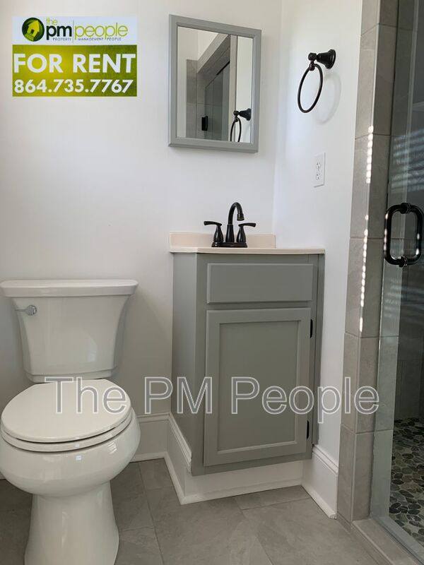 House for rent at 204 Pennwood Lane, Greenville, SC 29609
