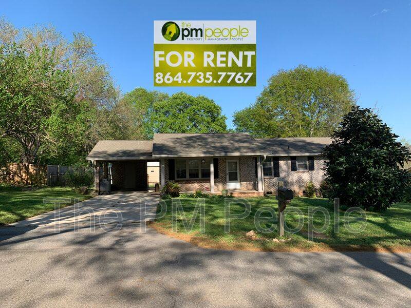 House for rent at 204 Pennwood Lane, Greenville, SC 29609