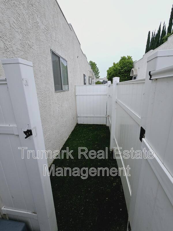 Apartment for rent at 429 W Garfield Ave #C, Glendale, CA 91204